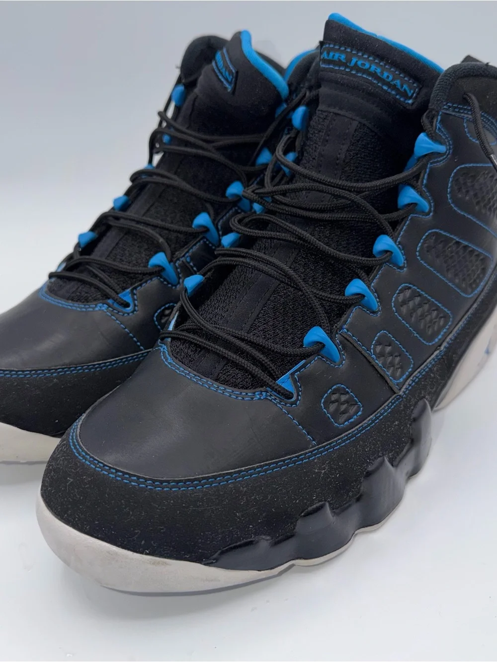 Air Jordan 9 Retro Size 12 Black-White-Photo Blue Used 302370-007